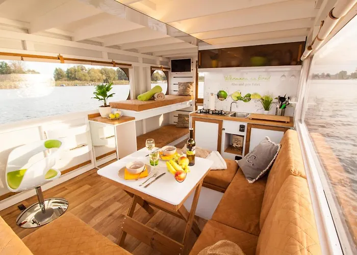 보트호텔 Lisa Boot 3